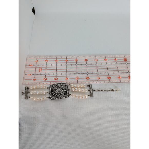 HALEY HILL SILVERTONE PEARL & RHINESTONE 3 STRAND BRACELET 1 1/2 X 7-9" - Picture 8 of 8